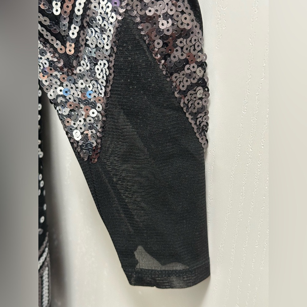 Like NEW Express sequin sheer dress size Small
Black Grey Silver - Picture 5 of 6